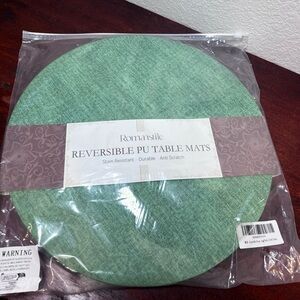 Romanstile Green Reversible PU Table Mats
